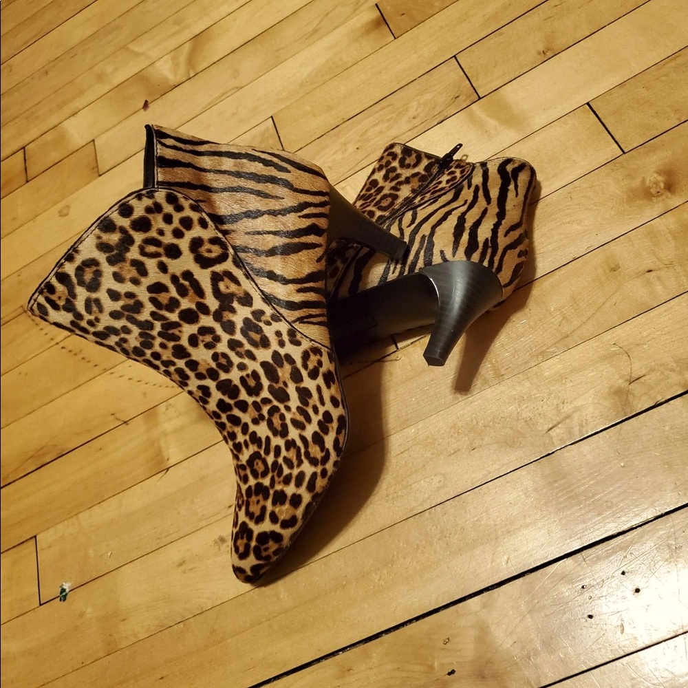 Faux leopard ankle Booties